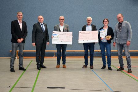 zu sehen sind die Preisträger bei der Ehrung